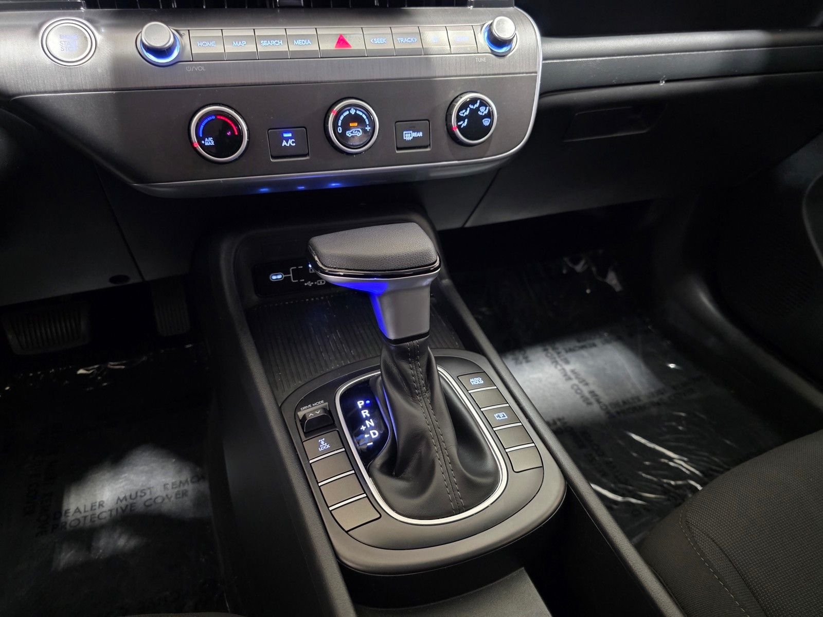 Used 2024 Denim Blue Pearl Hyundai SE image 27