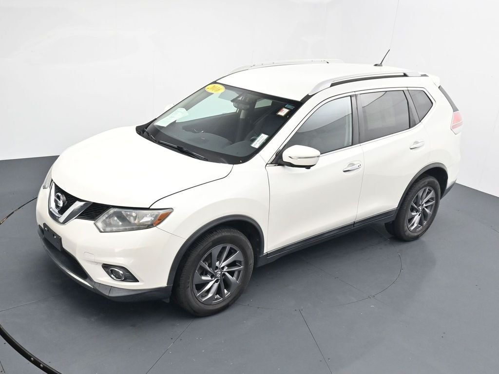 Used 2016 White Nissan SL image 27