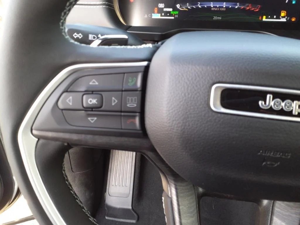 Used 2024 Silver Zynith Jeep  image 18