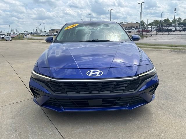 Used 2025 Blue Hyundai Limited image 5