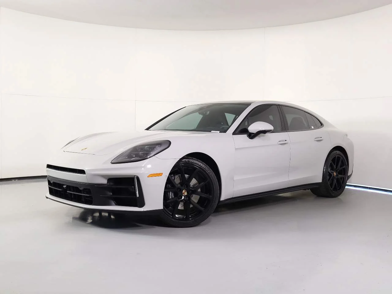 2026 Porsche Panamera Base