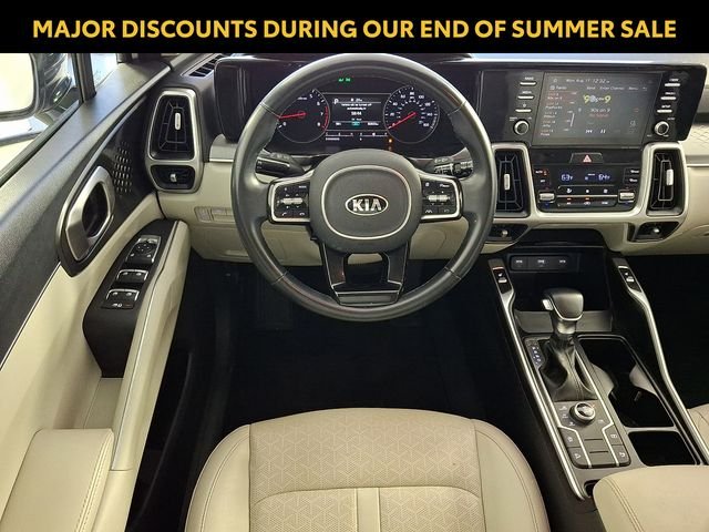 Used 2021 White Kia S image 13