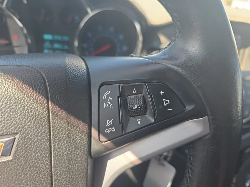 Used 2014 Black Granite Metallic Chevrolet Diesel image 20