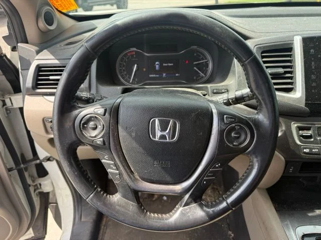 Used 2018 White Honda EX-L image 22