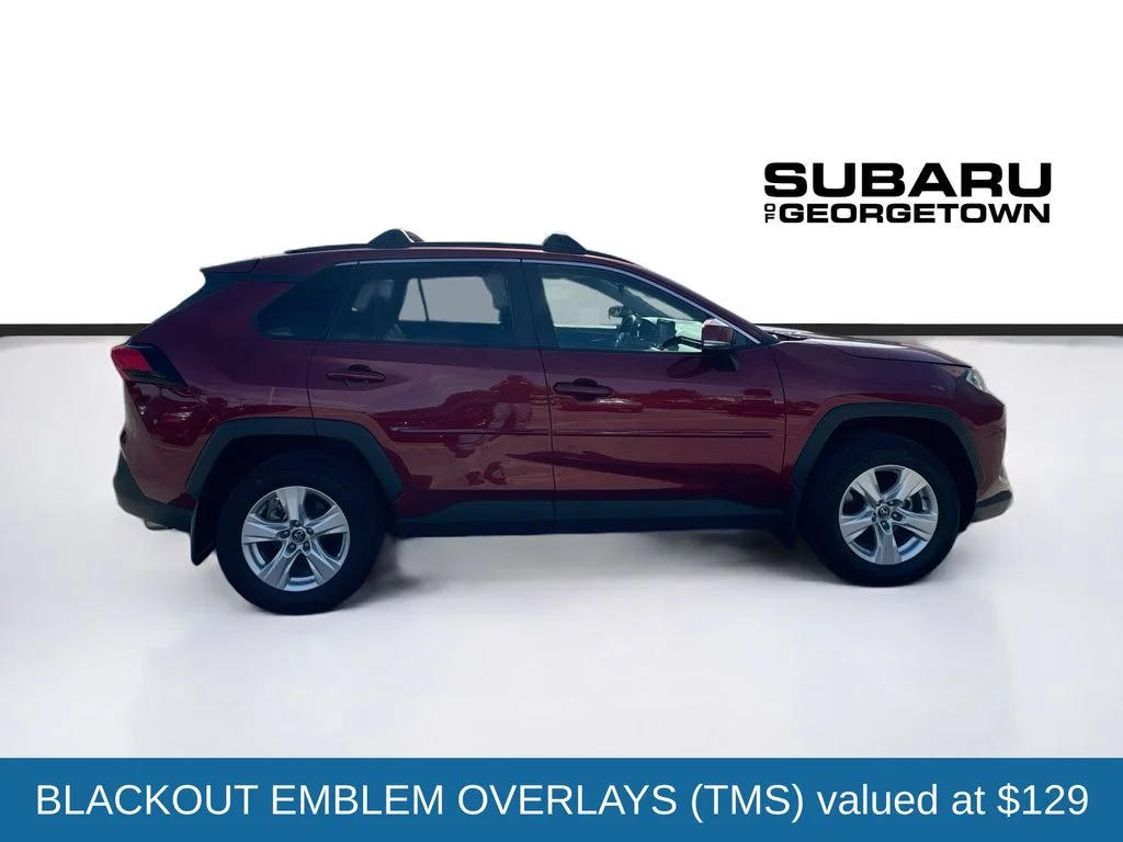 Used 2021 Red Toyota XLE image 9