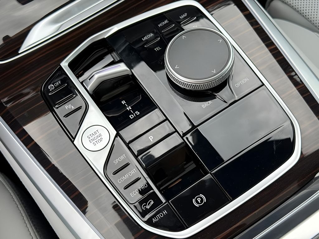 New 2026 Brooklyn Grey Metallic BMW xDrive40i image 20