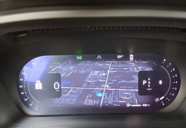 2026 Volvo XC40 Plus - Photo 10
