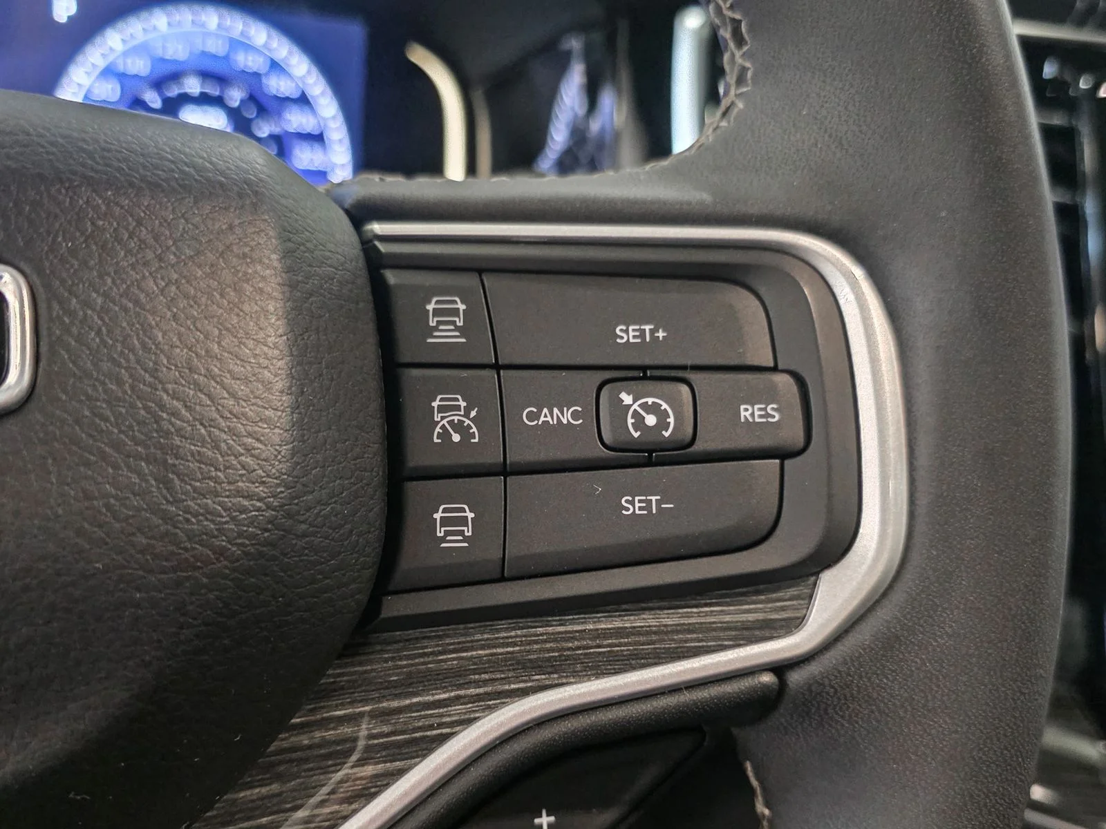 Used 2022 White Jeep Series III image 38