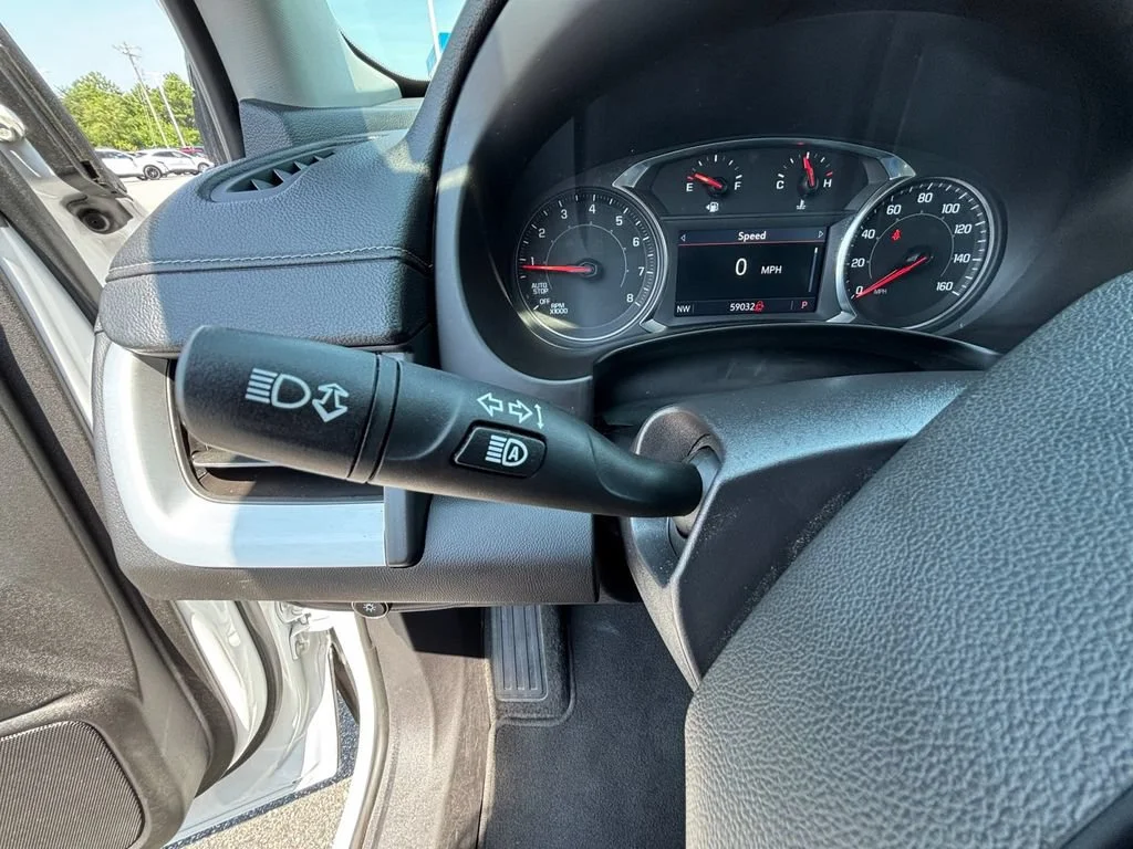 Used 2024 Summit White GMC SLT image 29
