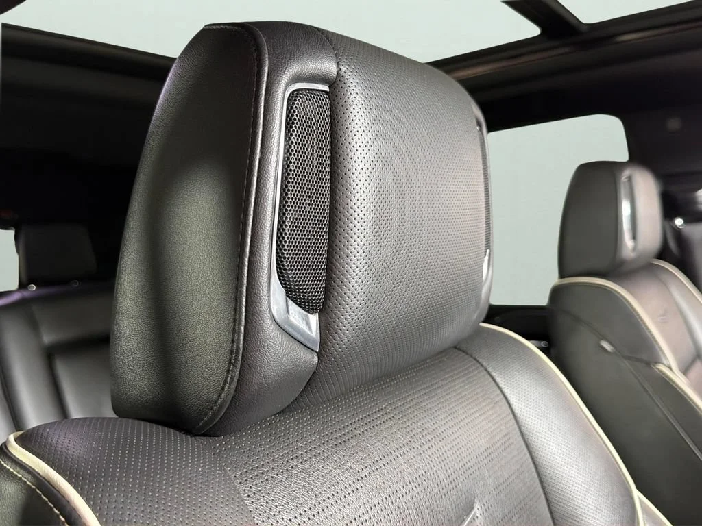 Used 2021 BLACK RAVEN Cadillac Sport image 41