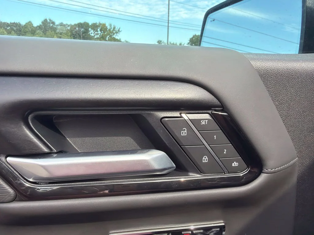 New 2026 Sterling Metallic GMC AT4X image 10