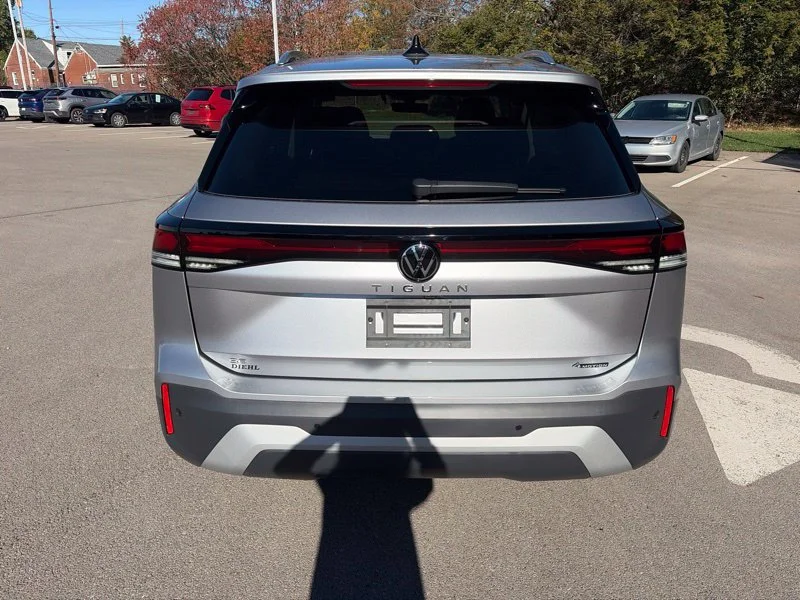 New 2027 Silver Volkswagen SE image 4