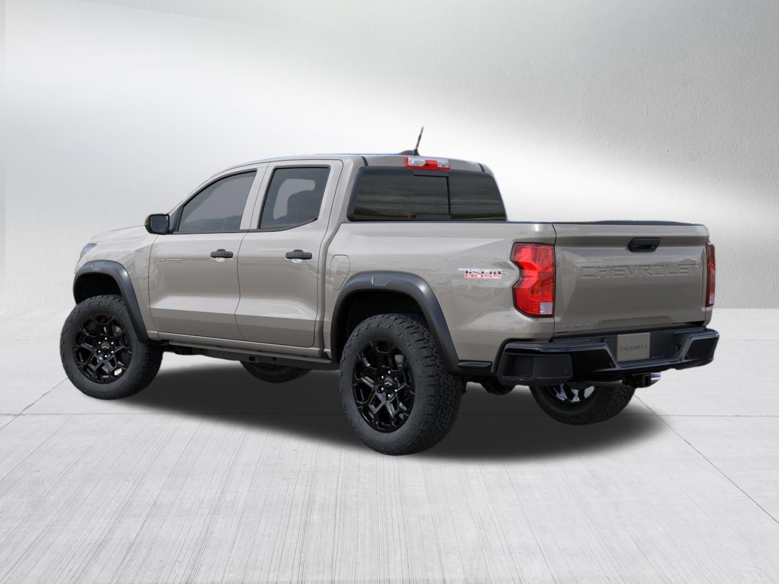 2026 Chevrolet Colorado Trail Boss - Photo 3