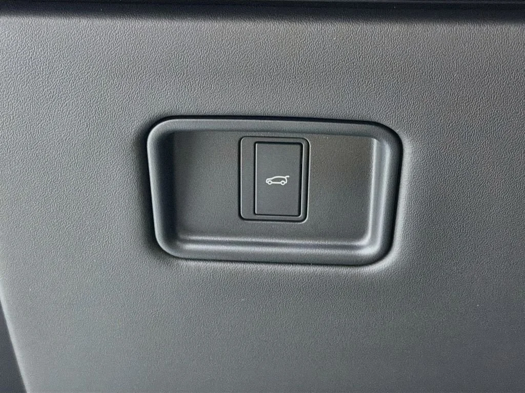 New 2026 Santorini Black LAND ROVER Dynamic SE image 10