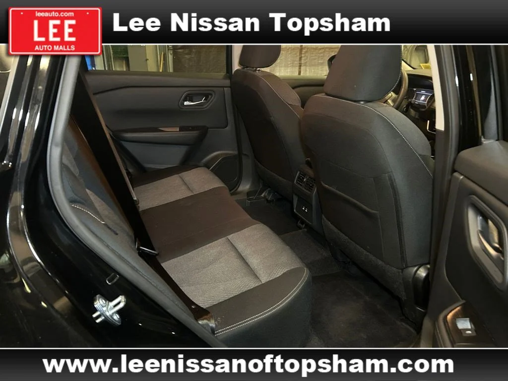 Used 2025 Super Black Nissan SV image 18