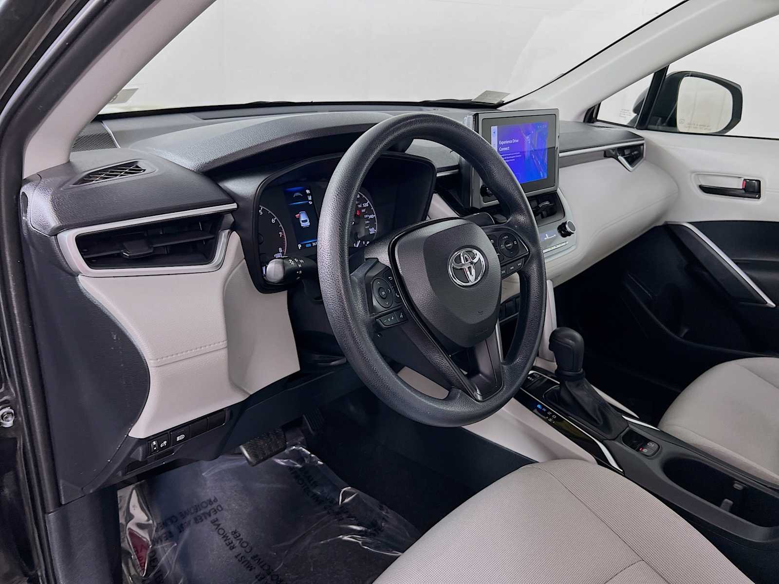 Used 2023 Jet Black Toyota L image 9