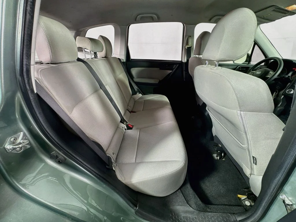 Used 2016 Green Subaru 2.5i image 31