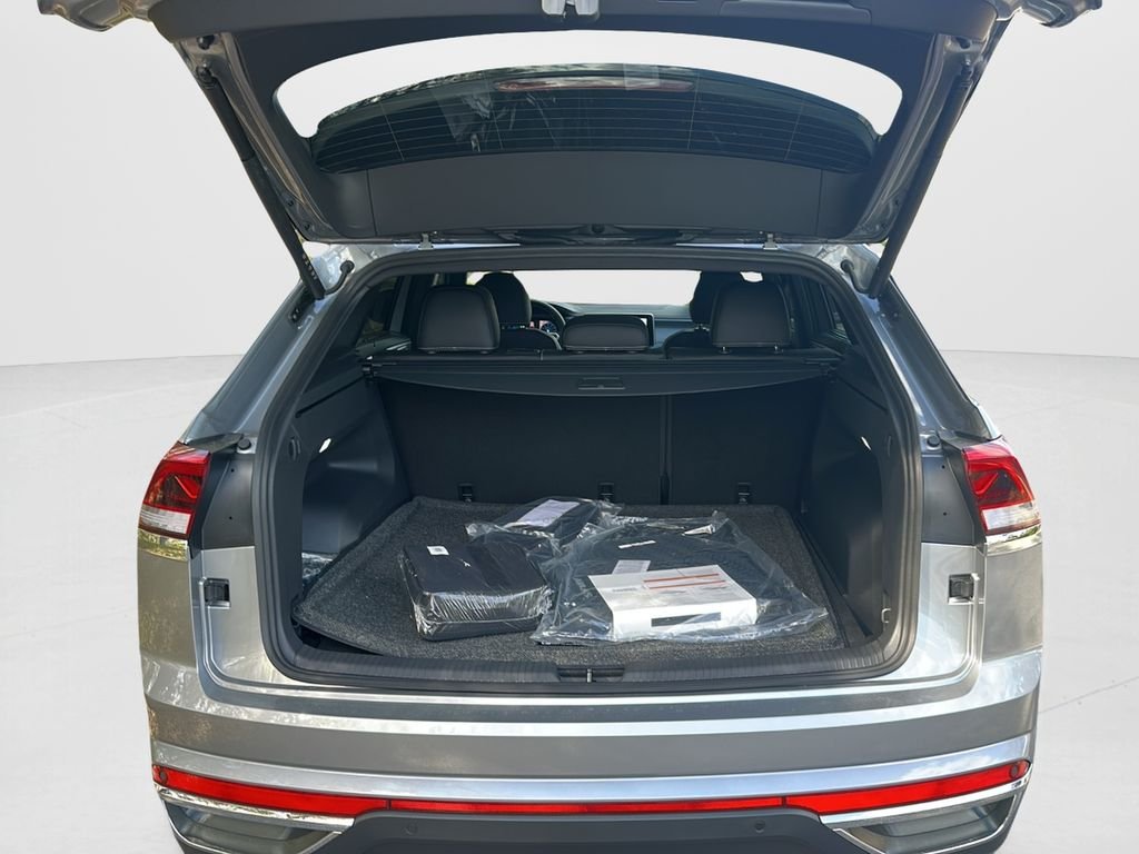 New 2026 Silver Mist Metallic Volkswagen 2.0T SEL image 12