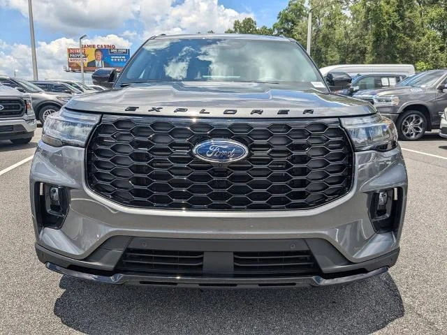 New 2026 Carbonized Gray Metallic Ford ST-Line image 37
