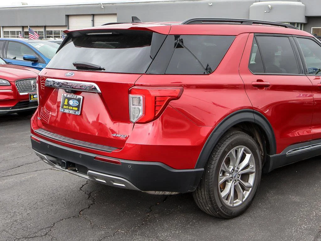 Used 2023 Red Metallic Ford XLT image 8