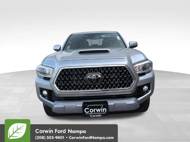 Used 2018 Silver Sky Metallic Toyota  image 8