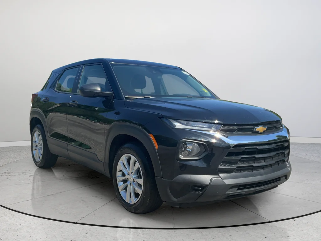2022 Chevrolet Trailblazer LS's photo