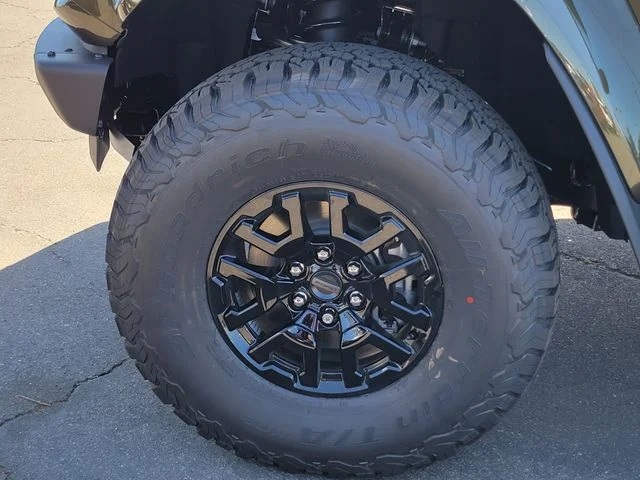 New 2026 Shelter Green Metallic Ford Raptor image 6