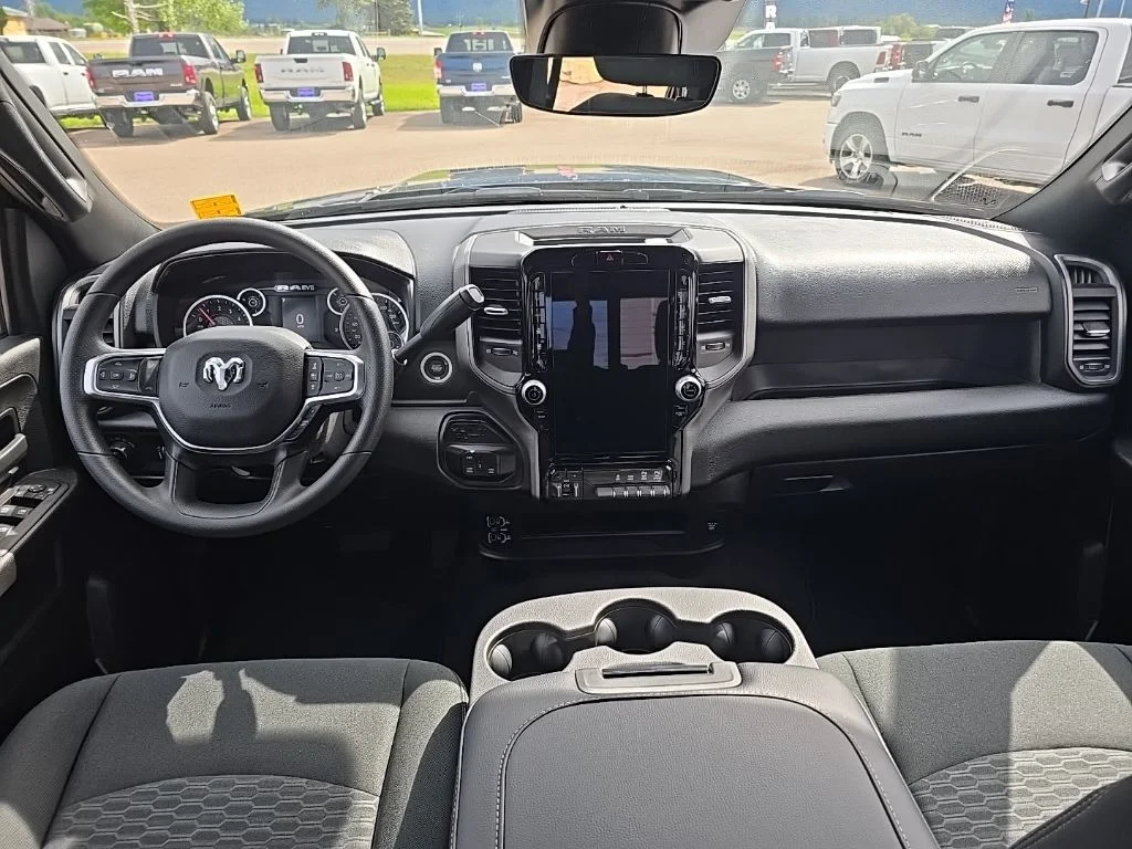 2025 RAM 2500 Tradesman - Photo 16