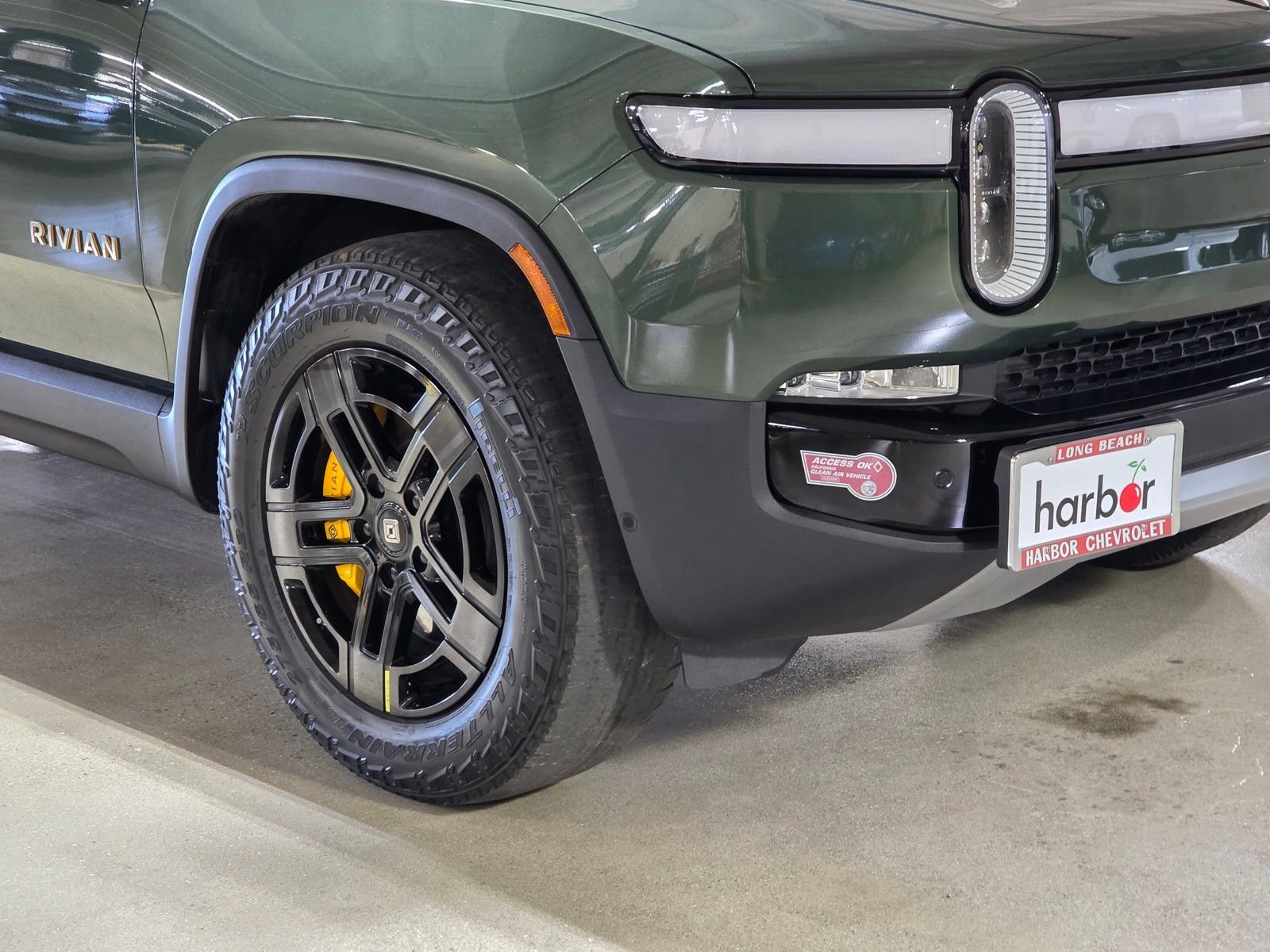 Used 2023 Forest Green Rivian Adventure image 10