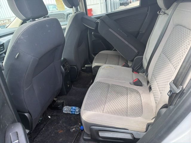 Used 2020 Silver Ford SE image 7