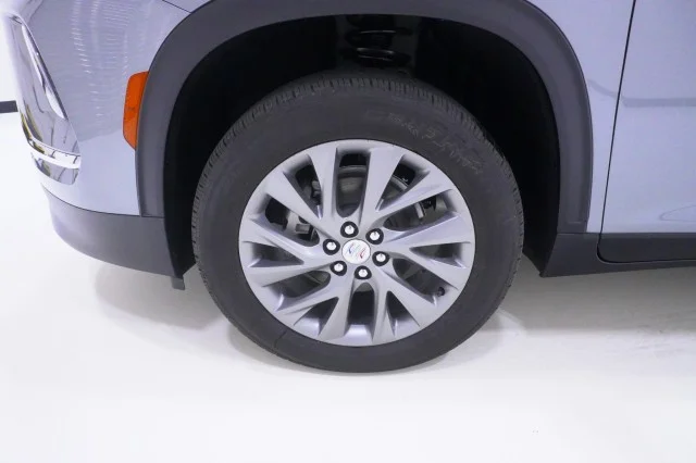 2026 Buick Enclave Preferred - Photo 13