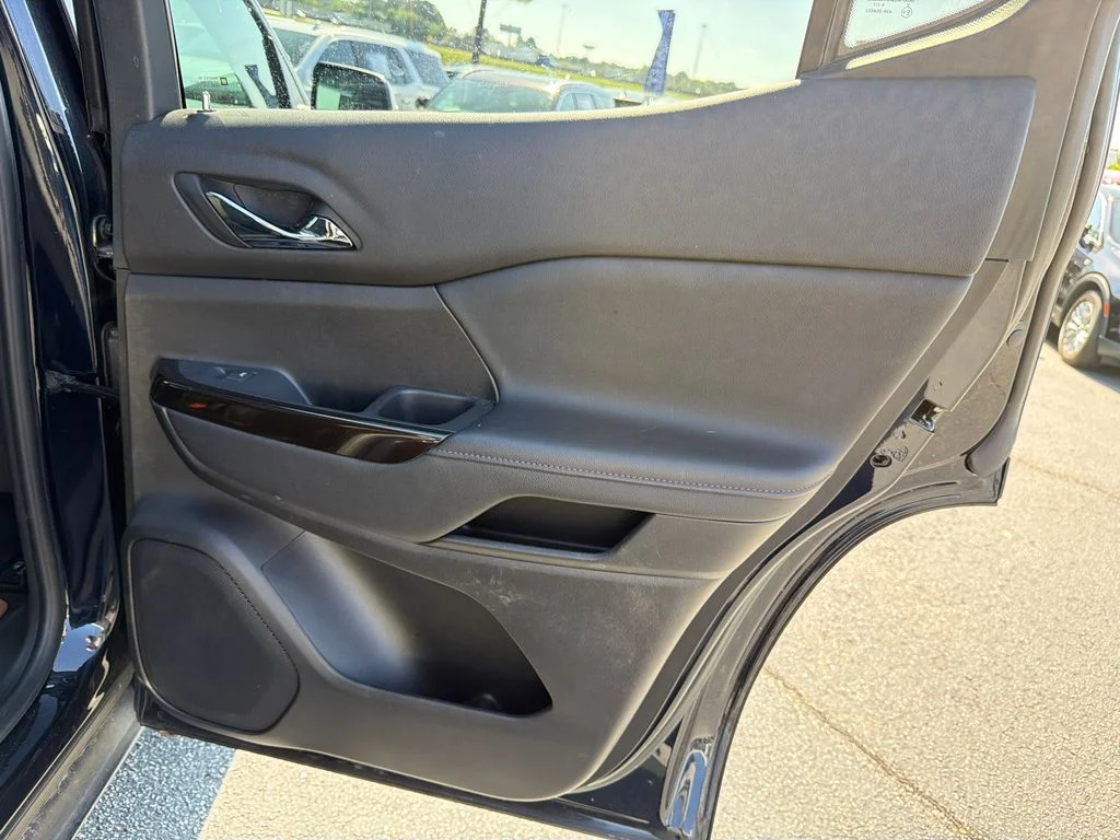 Used 2021 Blue GMC AT4 image 16