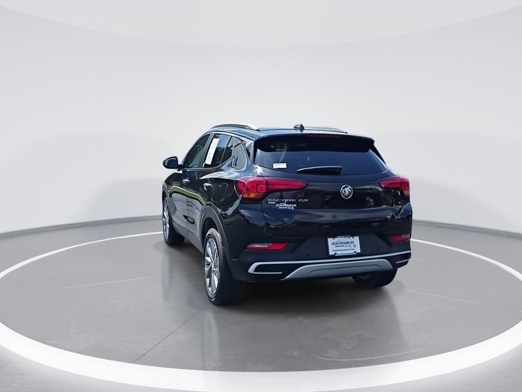 Used 2022 Black Buick Select image 7