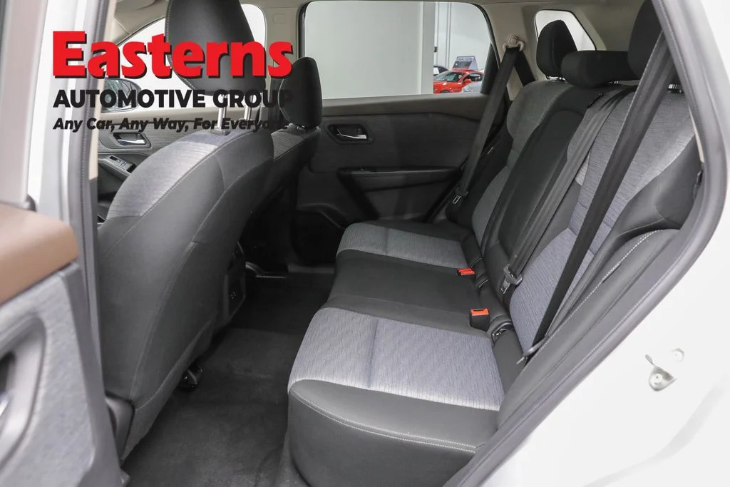 Used 2023 Silver Nissan SV image 21