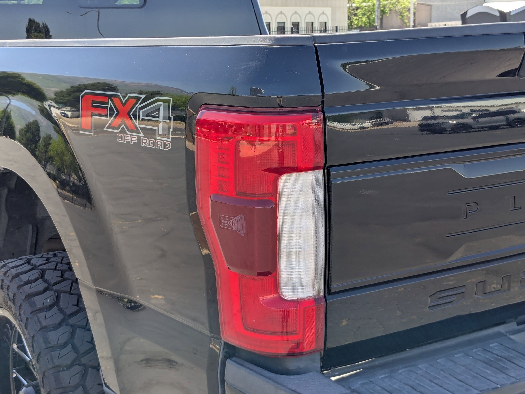 Used 2018 Shadow Black Ford Platinum image 11