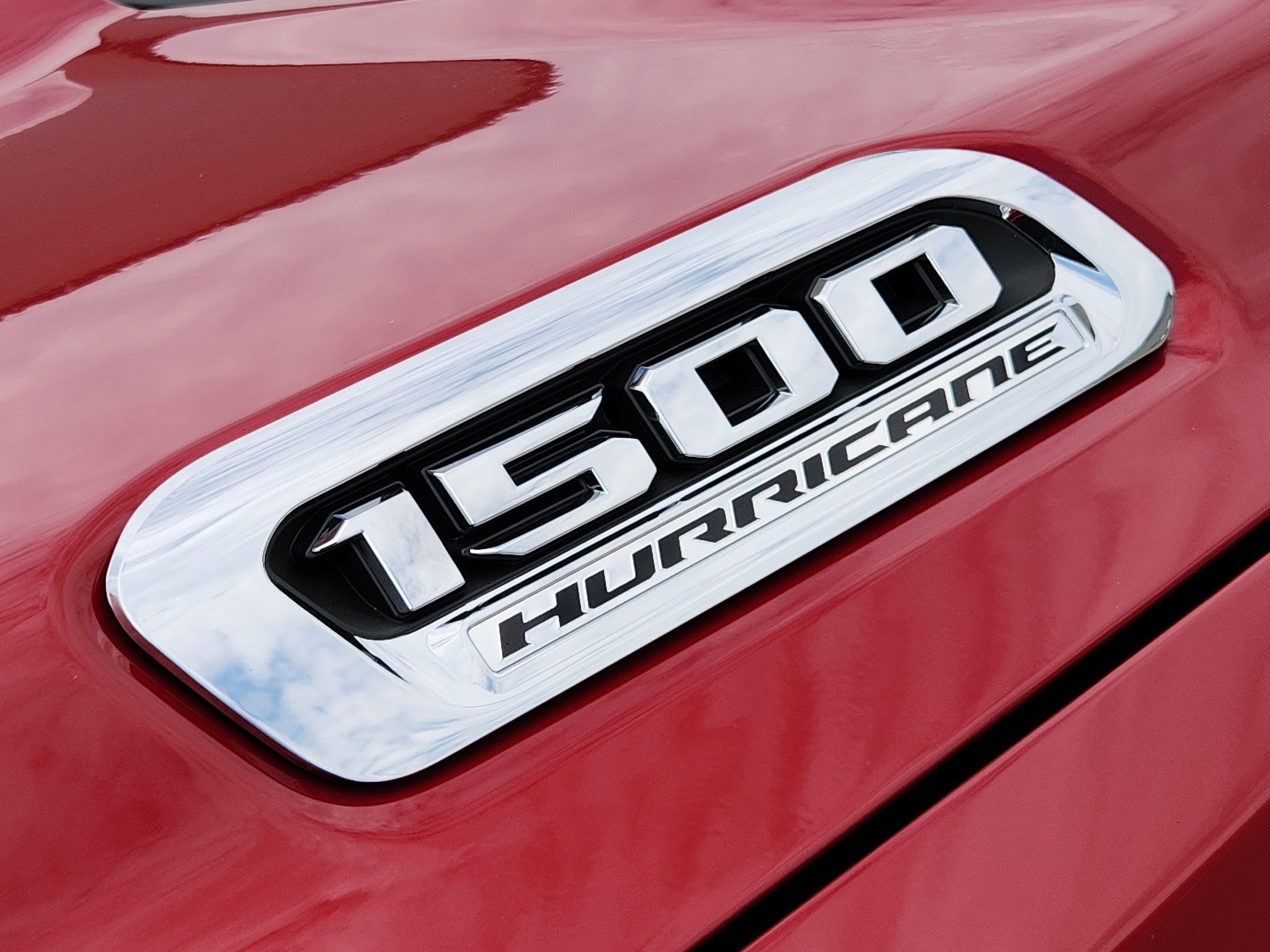 New 2026 Molten Red Pearl-Coat Exterior Paint RAM Laramie image 7