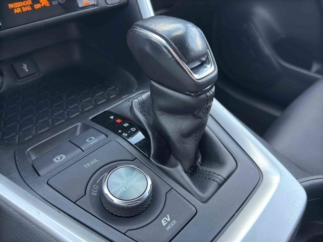 Used 2021 Gray Toyota Hybrid XSE image 16