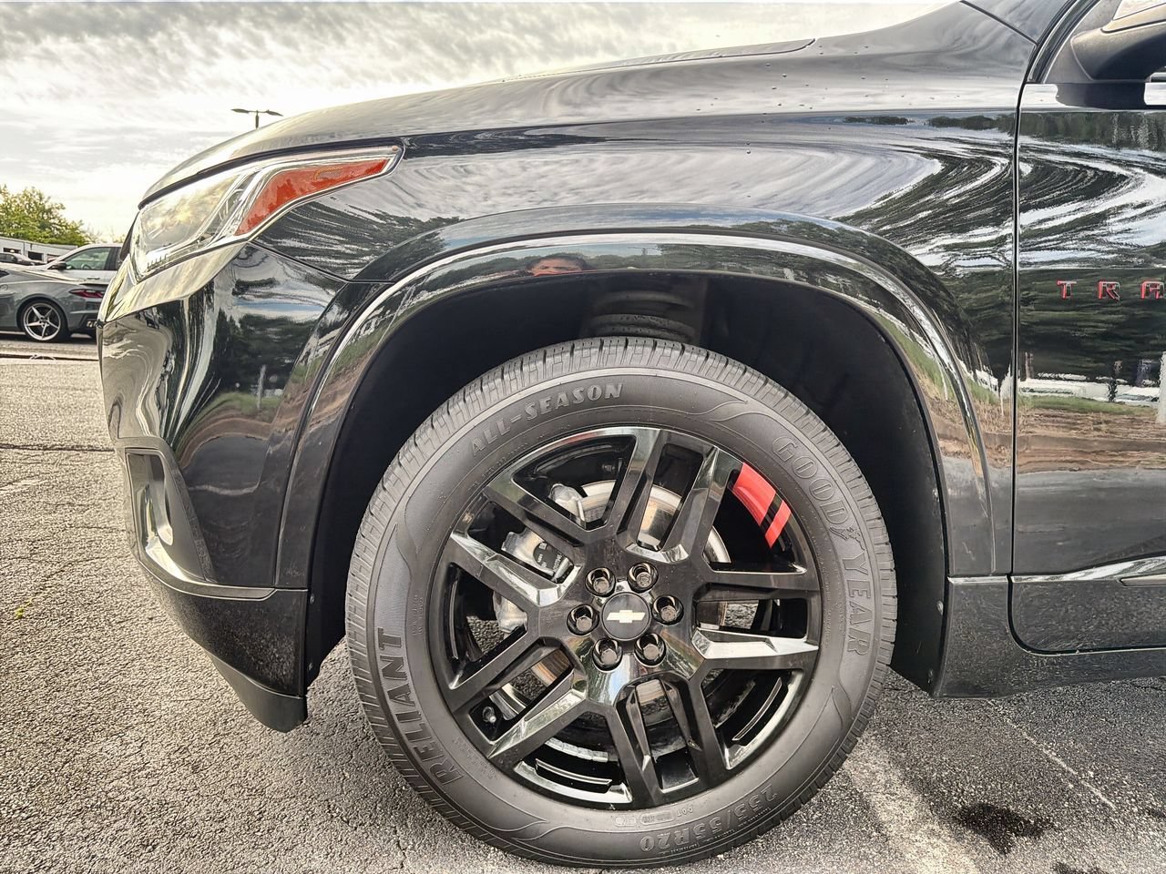 Used 2021 MOSAIC BLACK METALLIC Chevrolet Premier image 28