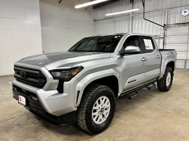 Certified Used 2025 CELESTIAL SILVER Toyota  image 3