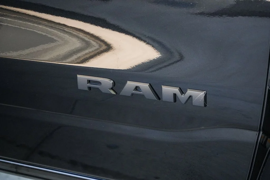 New 2026 Diamond Black Crystal Pearl-Coat Exterior Paint RAM RHO image 11