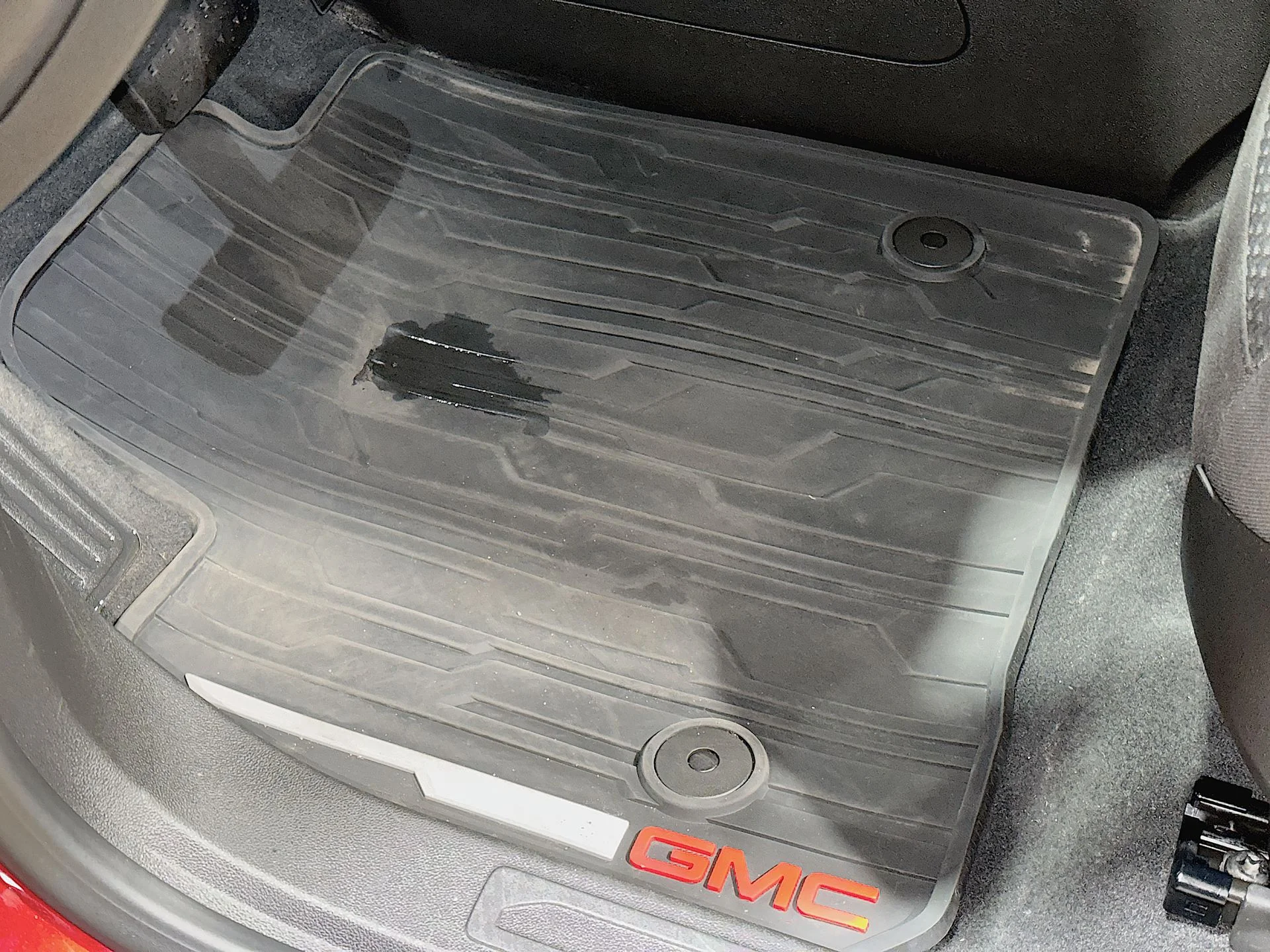 Used 2023 Volcanic Red Tintcoat GMC SLE image 32