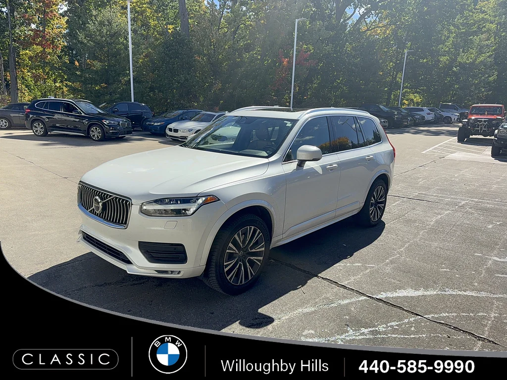 2022 Volvo XC90 Momentum