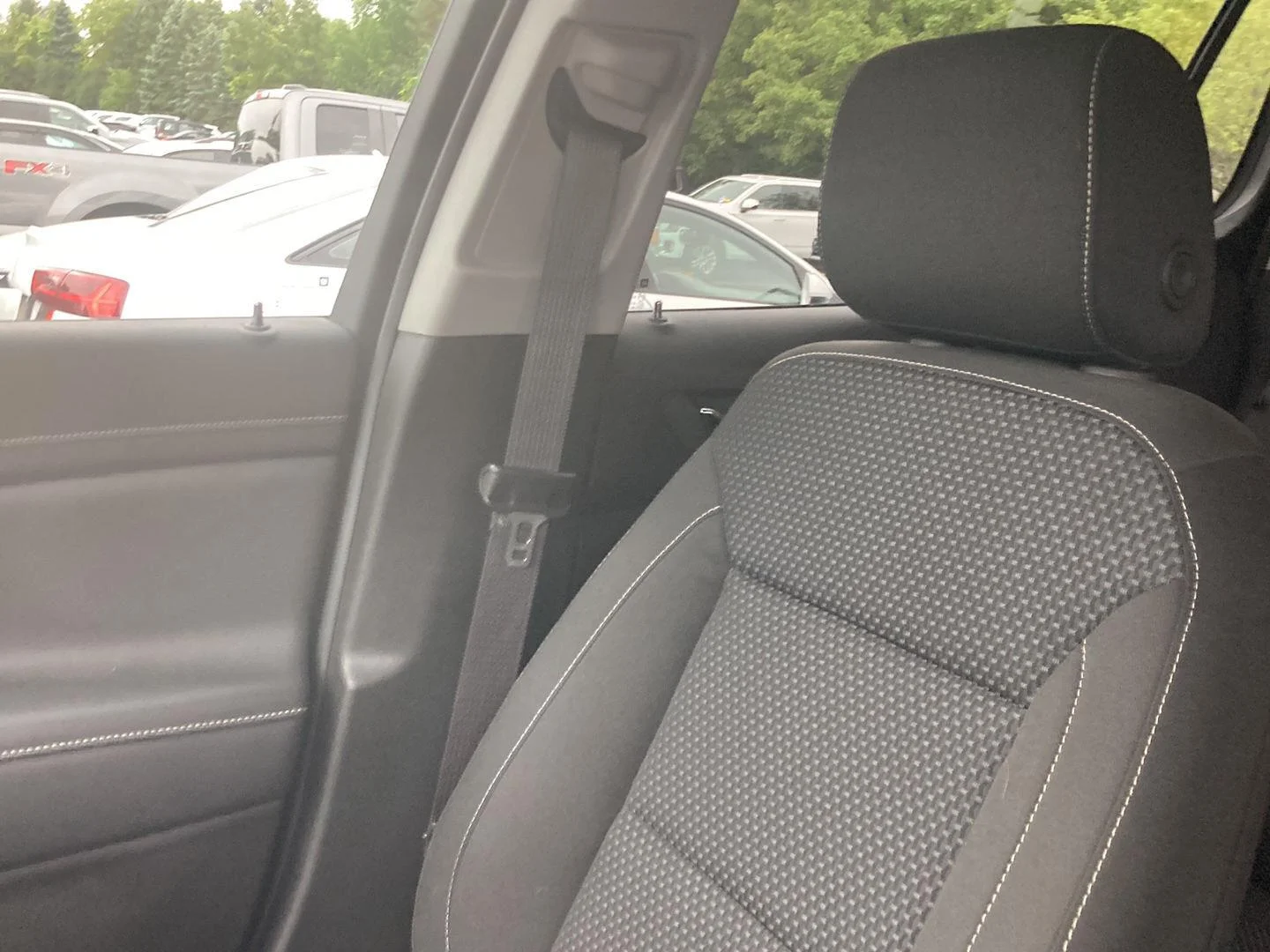 Used 2023 Volcanic Red Tintcoat GMC SLE image 22