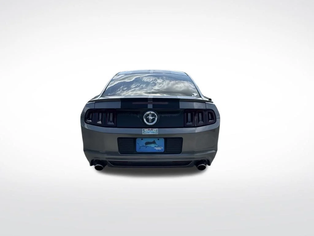 Used 2013 Sterling Gray Metallic Ford V6 image 7