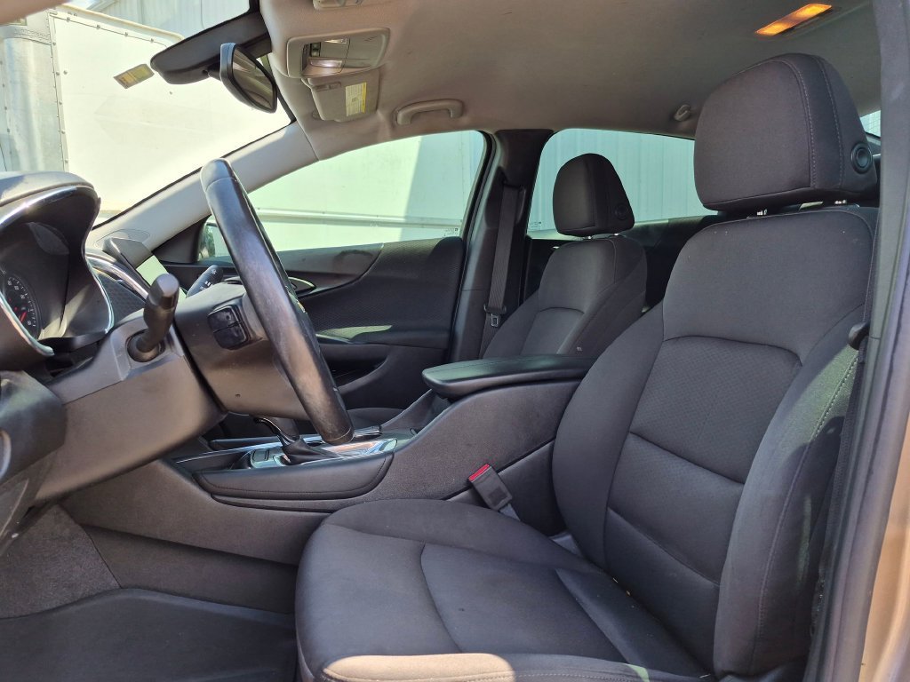 Used 2018 SANDY RIDGE METALLIC Chevrolet LT image 15