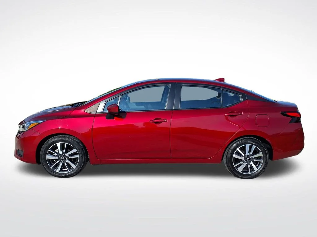 Used 2025 Red Nissan 1.6 SV image 5