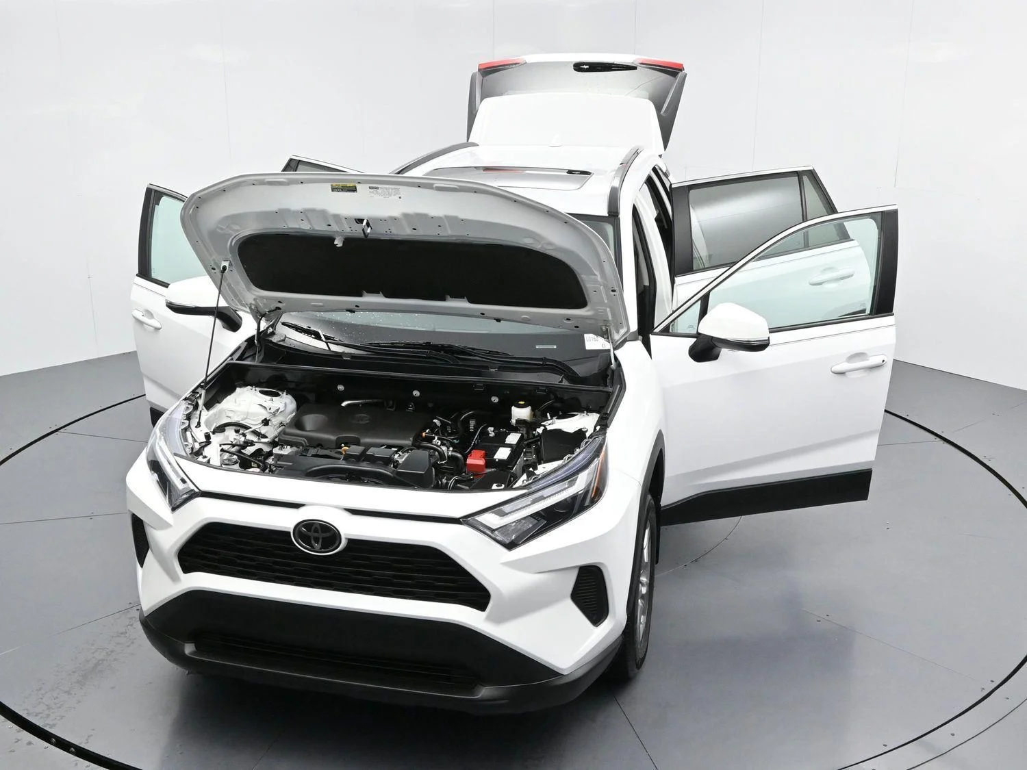 Used 2025 White Toyota XLE image 42