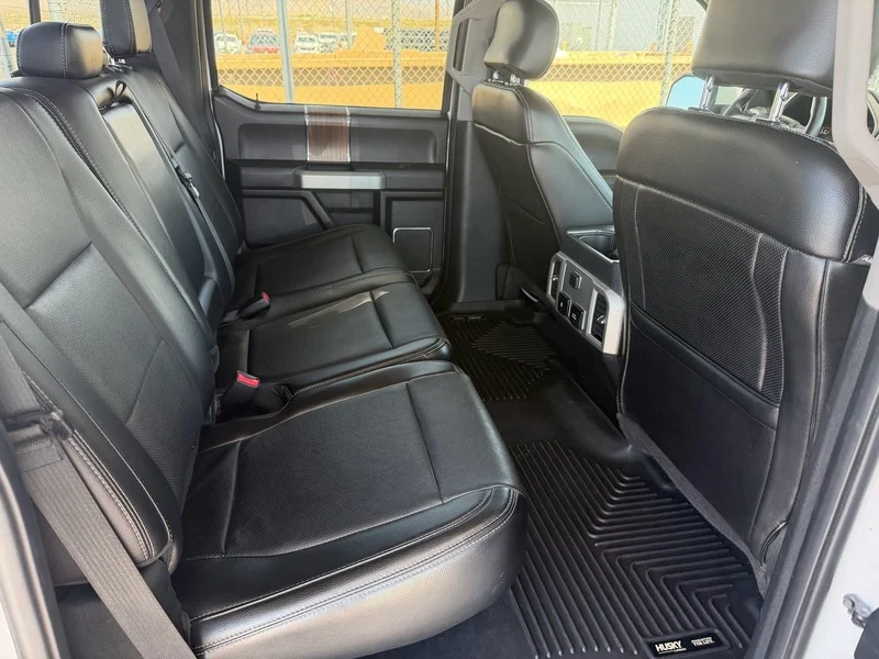 Used 2017 White Platinum Me Ford XL image 24