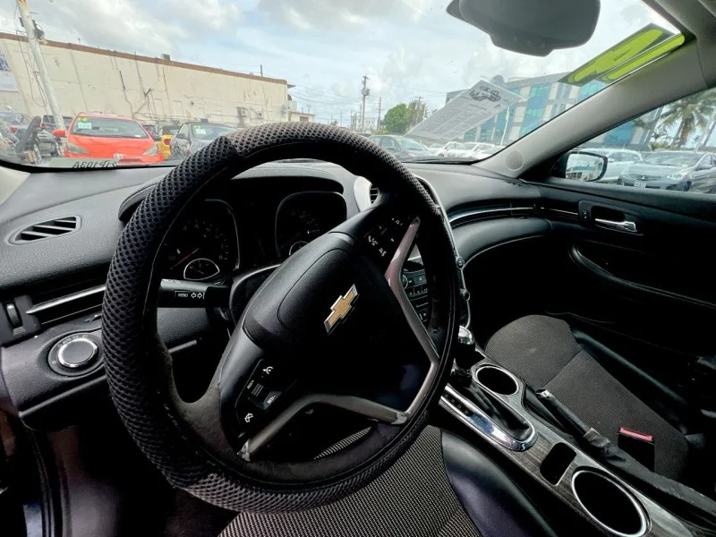 Used 2014  Chevrolet LT image 7