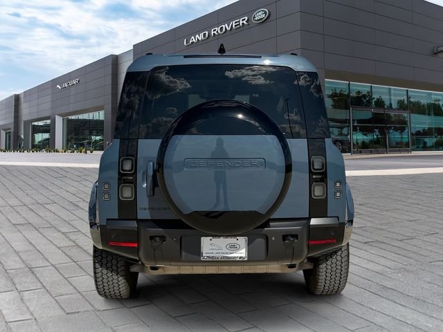 Certified Used 2026 Blue Land Rover X-Dynamic SE image 4